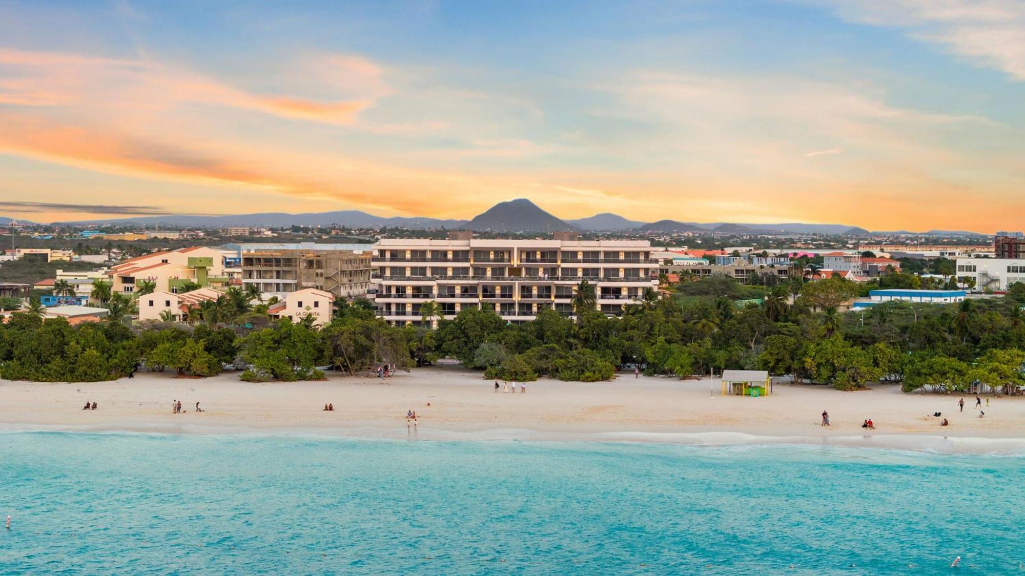 O Condominium Beachfront Residences, By Bocobay Aruba Palm Beach Exterior photo